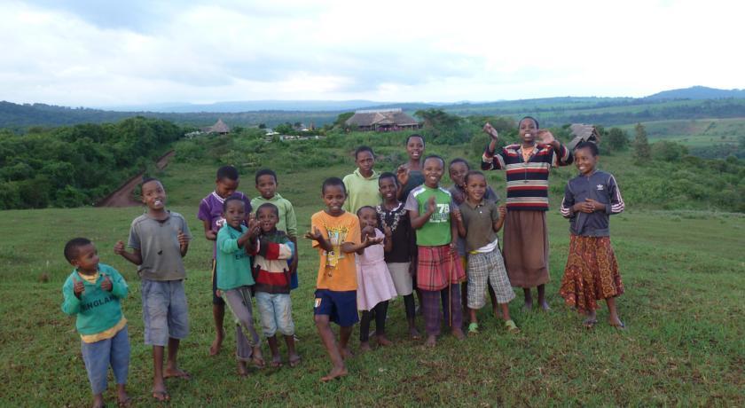 Rhotia Valley Tented Lodge And Children'S Home Karatu Exteriér fotografie